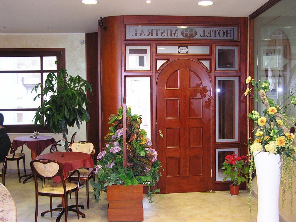Hotel Mistral Portoscuso Dış mekan fotoğraf