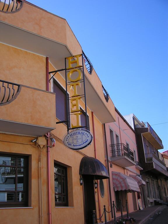 Hotel Mistral Portoscuso Dış mekan fotoğraf